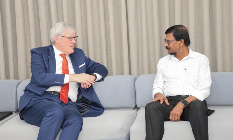 பிரித்தானிய உயர்ஸ்தானிகருக்கும், மக்கள் விடுதலை முன்னணியின் பொதுச் செயலாளருக்கும் இடையில் சந்திப்பு!