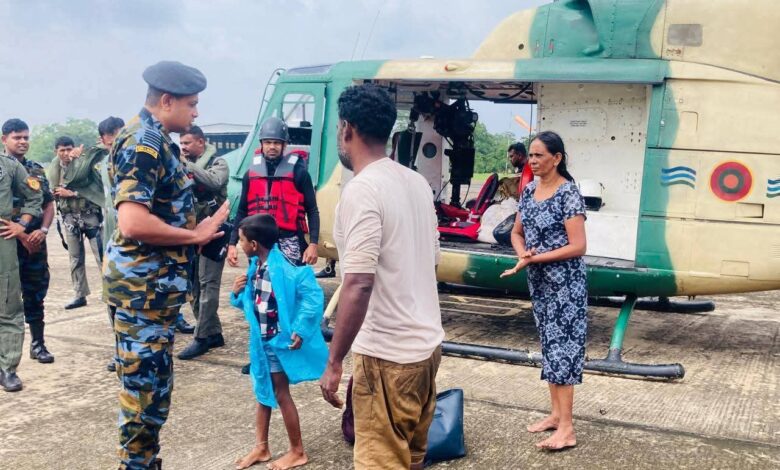 அனர்த்த உதவியில் ஈடுபட்ட ஹெலிகொப்டர் விபத்து