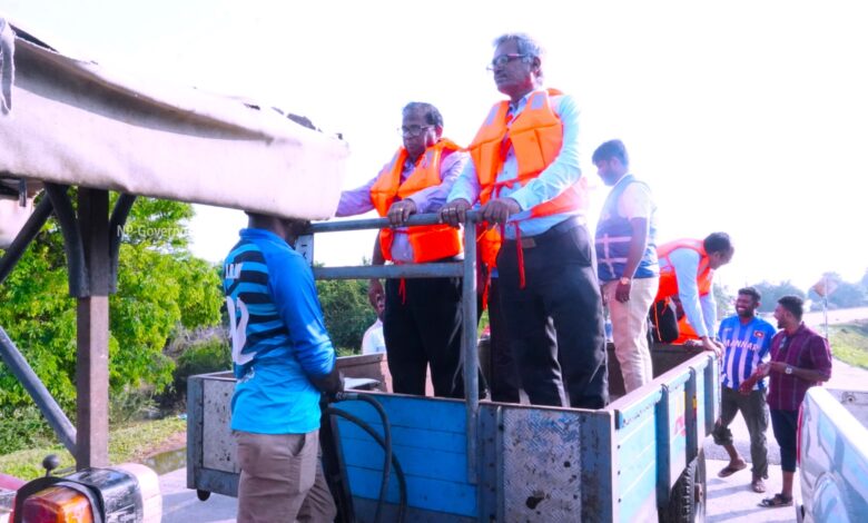 மன்னாரில் பாதிக்கப்பட்ட மக்களை பார்வையிட்ட ஆளுநர்!