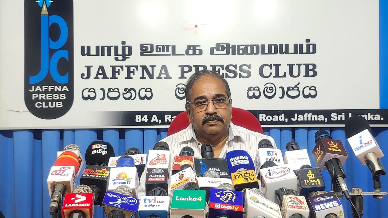 தேர்தலை பிற்போட அனர்த்தத்தை காரணம் காட்டும் அரசு: சுரேஸ் குற்றச்சாட்டு!