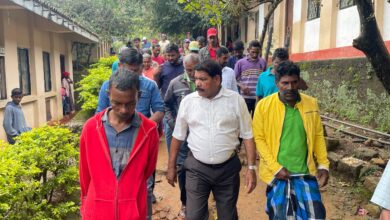 நுவரெலியாவில் பாதிக்கப்பட்ட மக்களை சந்தித்த அமைச்சர் சந்திரசேகர்!