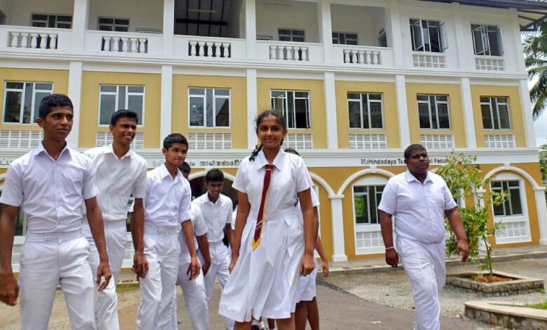 நாட்டிலுள்ள 147 பாடசாலைகளை தவிர ஏனைய பாடசாலைகள் நாளை முதல் ஆரம்பம்!