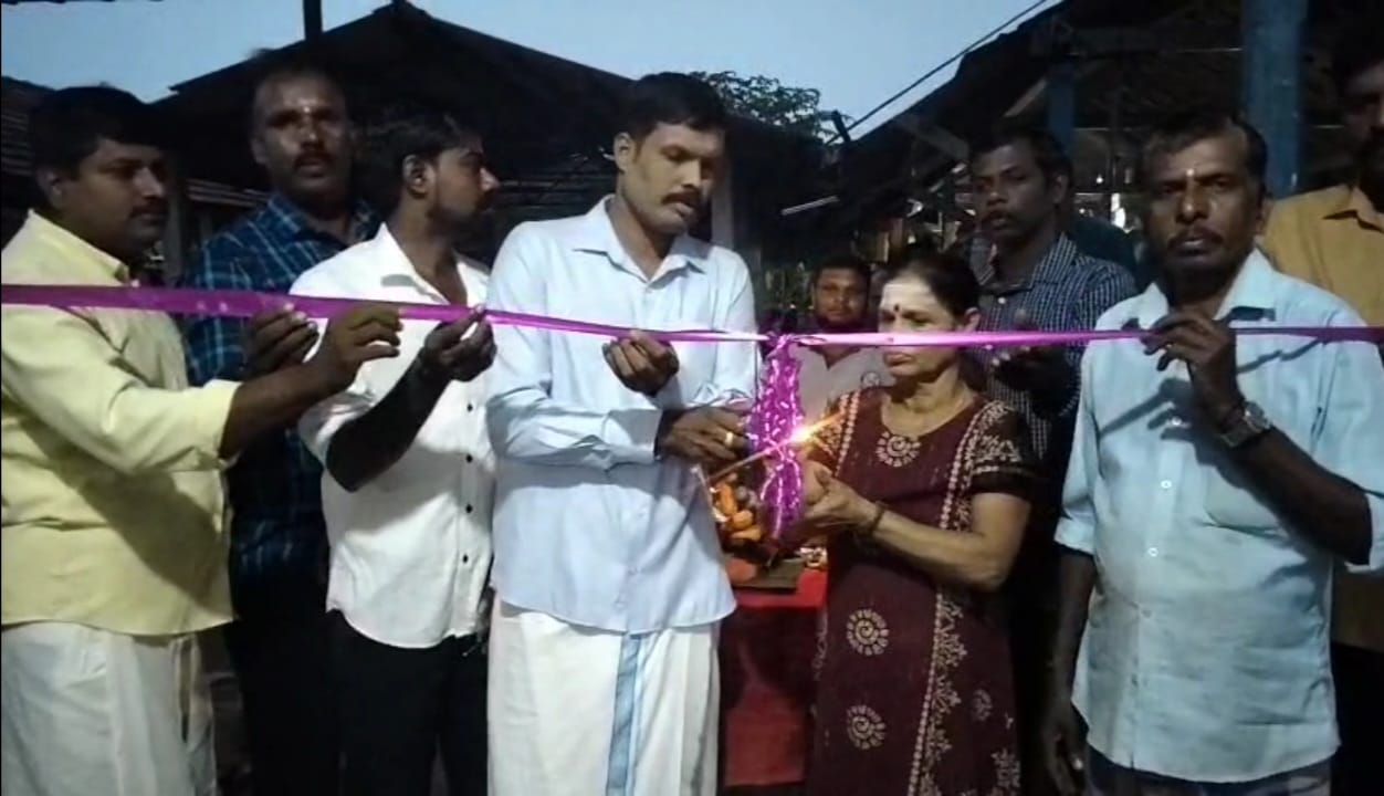 கொடிகாமம் சந்தையின் மரக்கறிச் சந்தை புதிய கட்டடத்துக்கு மாற்றம்!