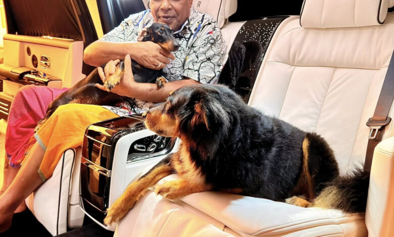 உலகின் விலையுயர்ந்த காரை கொள்வனவு செய்த டட்லி சிறிசேன!