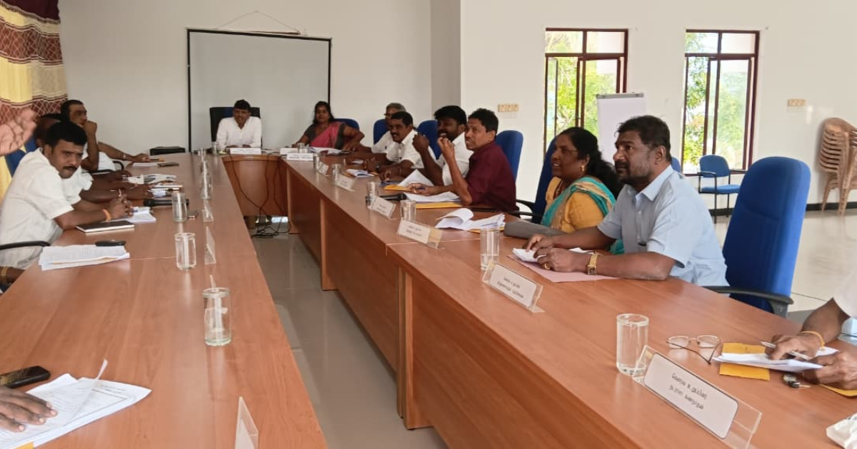 இராணுவ சிற்றுண்டி சாலையில் புகைத்தல் பொருட்கள் விற்பனைக்கு தடை: உரிய அனுமதிகள் பெறாவிட்டால் மூடப்படும்!