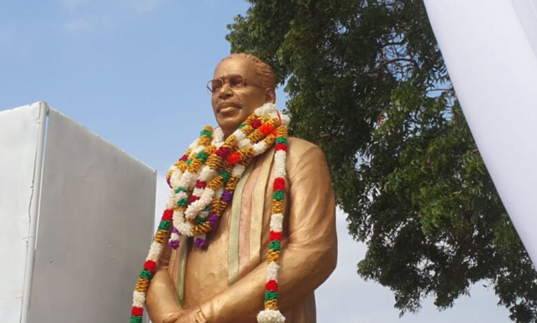 மாவை சேனாதிராஜாவிற்கு சிலை திறப்பு!