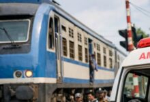 அரியாலையில் ரயிலுடன் மோதுண்டு இளைஞர் படுகாயம்!