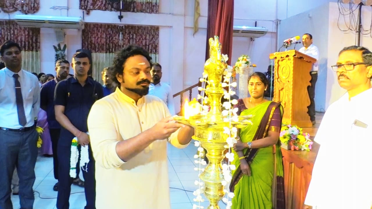 "தென்னிந்திய கலைஞர்களின் சாஸ்திரிய ஆற்றுகை"சாவகச்சேரி பொன்விழா மண்டபத்தில்!