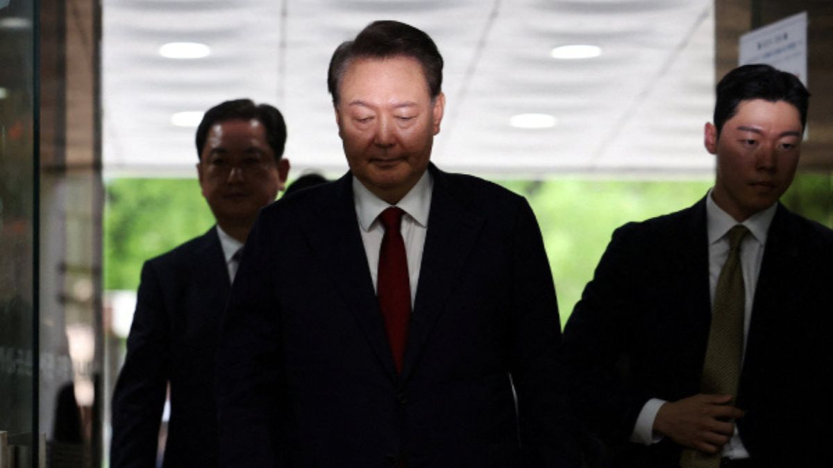 தென்கொரிய முன்னாள் ஜனாதிபதி யூன் சுக் இயோலுக்கு ஆயுள் தண்டனை விதிக்கப்பட்டுள்ளது.