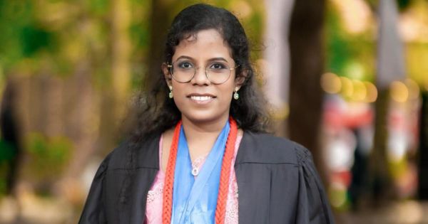 யாழ்.மருத்துவ பீடத்தில் 8 தங்கப் பதங்கள் வென்ற மாணவி!