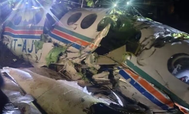 இந்தியாவில் இடம்பெற்ற விமான விபத்தில் 7 பேர் பலி!