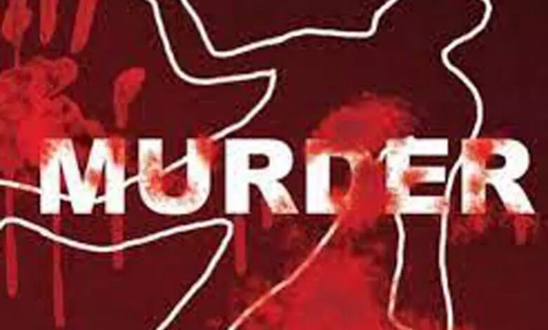 கொழும்பு ஆட்டுப்பட்டி தெருவில் கூரிய ஆயுத்ததால் குத்திக் கொலை!