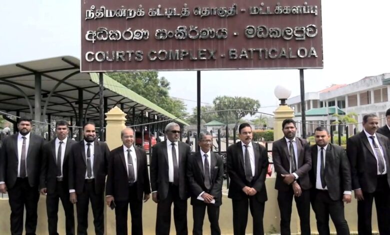 மட்டக்களப்பு மாவட்ட சட்டத்தரணிகள் கவனயீர்ப்பு!