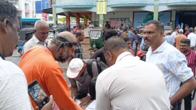 பருத்தித்துறையிலும் பல்கலையிலும் கையெழுத்துப் போராட்டங்கள்!