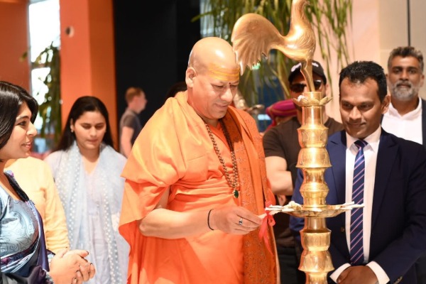 இந்தியாவின் அயோத்தி நகரிலுள்ள சிவாலயத்தின் பிரதமகுரு கைஷானந்த் கிரி மஹராஜ் உள்ளிட்ட விசேட குழுவினர் இலங்கைக்கு வந்துள்ளனர்.