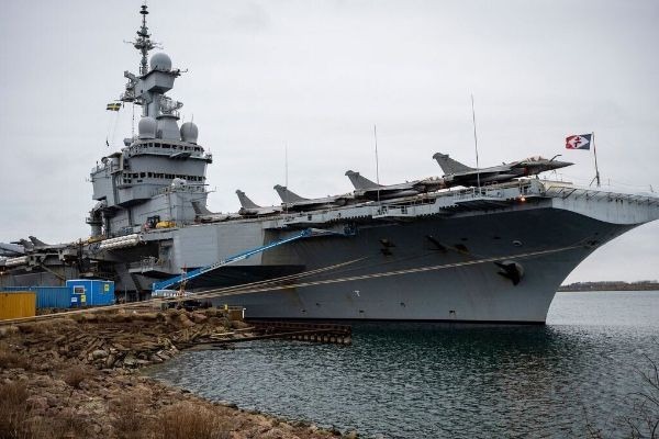 சாள்-து-கோல் கப்பலை தாக்க முற்பட்ட தானியங்கி ரோன் ரஷ்யாவினுடையது: சுவீடன் குற்றச்சாட்டு!