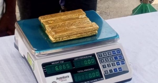 யாழிலிருந்து இந்தியாவுக்கு கடத்த முற்பட்ட பெருந்தொகை தங்கம் மீட்பு!