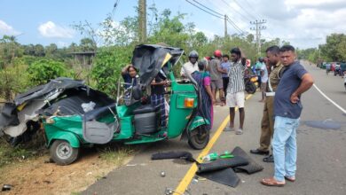 யாழ்.சரசாலை வாகன விபத்தில் தாயும் மகளும் பலி!