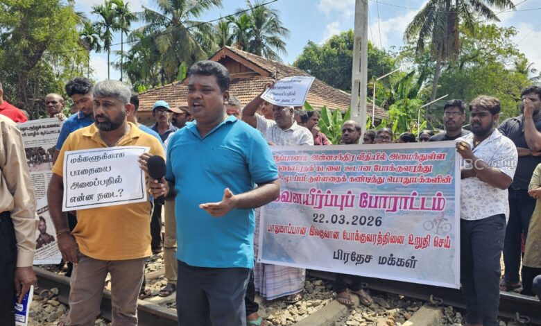 மூடப்பட்ட வீதியை திறக்ககோரி போராட்டம்!