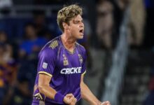 நாதன் எல்லிஸ்க்கு பதிலாக, ஸ்பென்சர் ஜான்சனை சென்னை சூப்பர் கிங்ஸ் அணி தெரிவு செய்துள்ளது. 2026 ஆம் ஆண்டுக்கான IPL தொடர் இம மாதம் 28 ஆம் திகதி ஆரம்பமாகவுள்ளது. இந்நிலையில், சென்னை சூப்பர் கிங்ஸ் அணியின் விளையாடும் 11 வீரர்கள் பட்டியலில் அவுஸ்திரேலிய வேகப்பந்து வீச்சாளர் நாதன் எல்லிஸின் பெயர் இடம்பெறவில்லை. அவுஸ்திரேலிய வேகப்பந்து வீச்சாளர் நாதன் எல்லிஸ் காயம் காரணமாக இடம்பெறவுள்ள தொடரில் இருந்து முழுவதுமாக விலகுவதாக அறிவித்துள்ளார். இந்நிலையில், பிறிதொரு அவுஸ்திரேலிய வேகப்பந்து வீச்சாளரான ஸ்பென்சர் ஜான்சன் சென்னை சூப்பர் கிங்ஸ் அணியில் இணைத்துக்கொள்ளப்பட்டுள்ளார்.