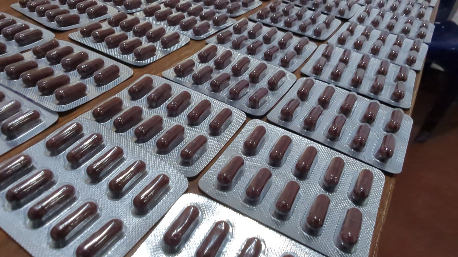 ஹட்டன் நகரில் போதை மாத்திரைகள் விற்பனை செய்த மருந்தக உரிமையாளர் கைது