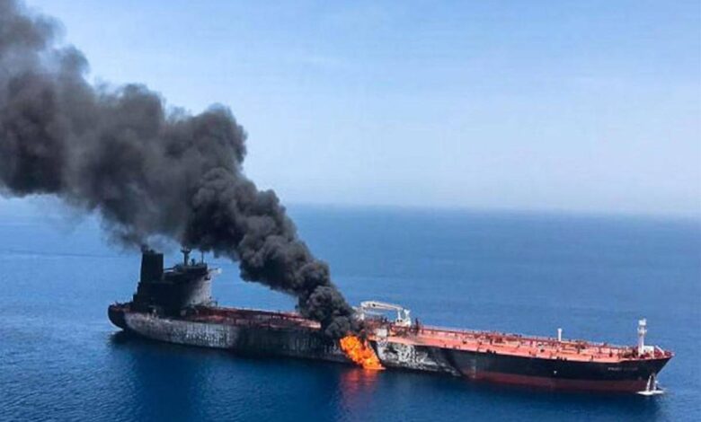 குவைத் எண்ணைக் கல்பல் மீது தானியங்கி விமானத் தாக்குதல்!