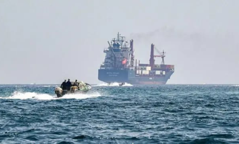 ஹோர்முஸ் நீரிணை போக்குவரத்தை வழமைக்கு கொண்டுவருமாறு ஈரானிடம் வலியுறுத்தியது சீனா!