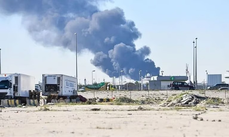 குவைத்தின் மின்சாரம் மற்றும் நீர் சுத்திகரிப்பு கட்டமைப்புகள் மீது ஈரான் தாக்குதல்!