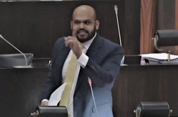 நாடாளுமன்றத்தில் பெரும் பரபரப்பு: சாணக்கியன் எம்பியை வெளியேற்றுவதாக சபாநாயகர் எச்சரிக்கை!