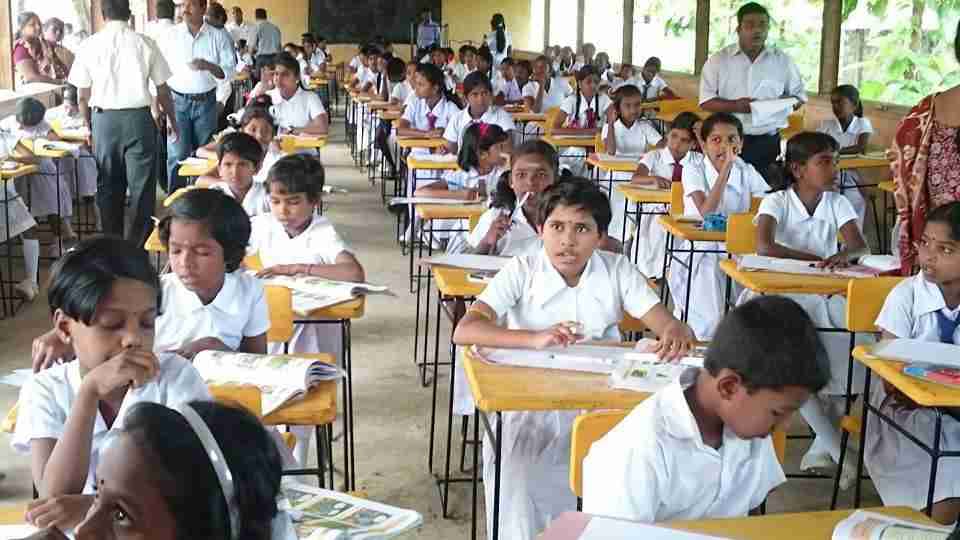 தீவகப் பகுதி ஆசிரியர்களுக்கு நிறுத்தப்பட்ட பின்தங்கிய பிரதேச கொடுப்பனவை ஆராய குழு நியமனம்!