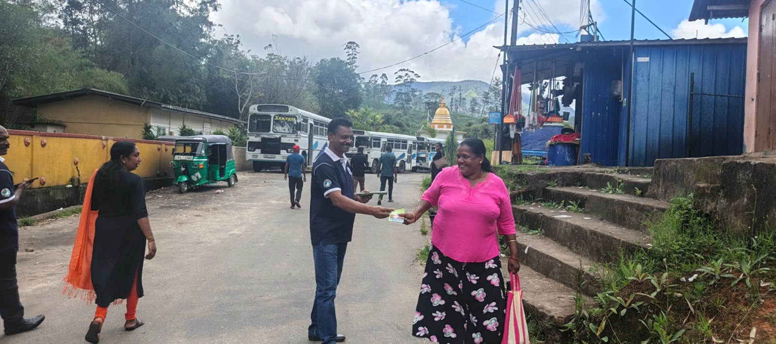 மலையக மக்களின் காணி மற்றும் வீட்டு உரிமையை வலியுறுத்தி துண்டுப் பிரசுர விநியோகம்!