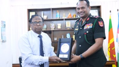 வடக்கு ஆளுநர் யாழ்.மாவட்ட புதிய கட்டளைத் தளபதி சந்திப்பு!