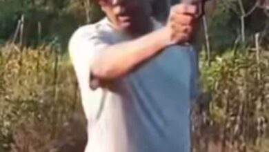 யாழில் துப்பாக்கி முனையில் பெண்களை அச்சுறுத்திய அருச்சுனா எம்.பி!