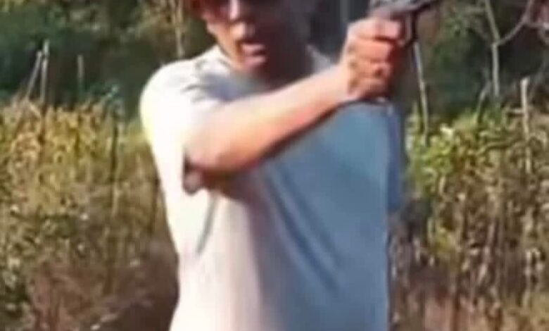 யாழில் துப்பாக்கி முனையில் பெண்களை அச்சுறுத்திய அருச்சுனா எம்.பி!