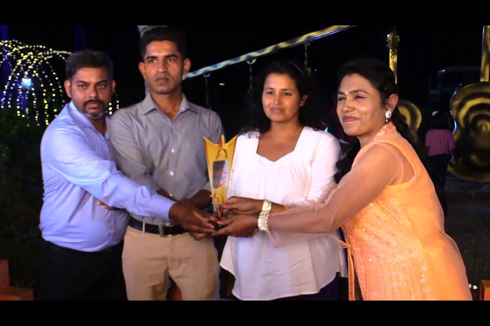 உலக சாதனை படைத்த குமுதினி கோபாலகிருஷ்ணன்: அமெரிக்கரின் சாதனையையும் முறியடிப்பு!