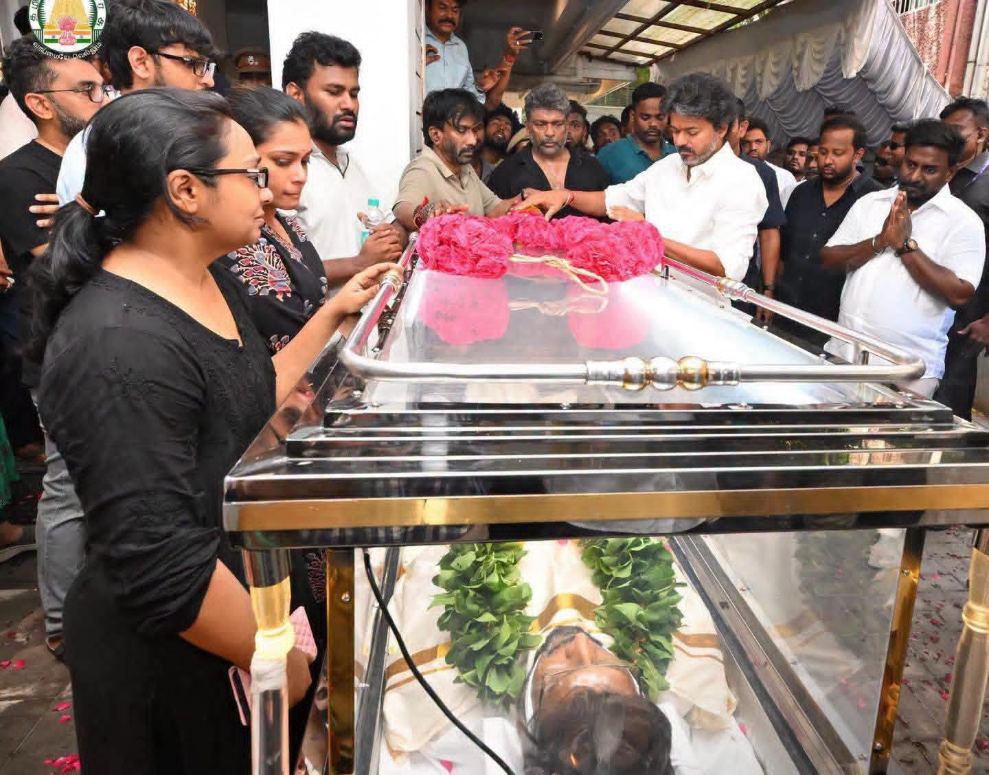 இயக்குநர் பாக்யராஜின் உடலுக்கு நேரில் அஞ்சலி செலுத்திய முதலமைச்சர் விஜய்!