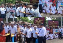 யாழ்.மாவட்டச் செயலகம் முன்பாக காணிகளை விடுவிக்கக்கோரி போராட்டம்!