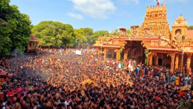 நயினை நாகபூசணி அம்மன் தேர்!
