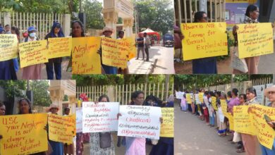 பாலியல் குற்றச்சாட்டு விசாரணையை துரிதப்படுத்தக்கோரி யாழ்.பல்கலை முன்றலில் போராட்டம்!
