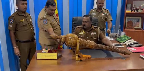 மாயமான வவுனியா மாநகர சபை செங்கோல் மீட்பு!