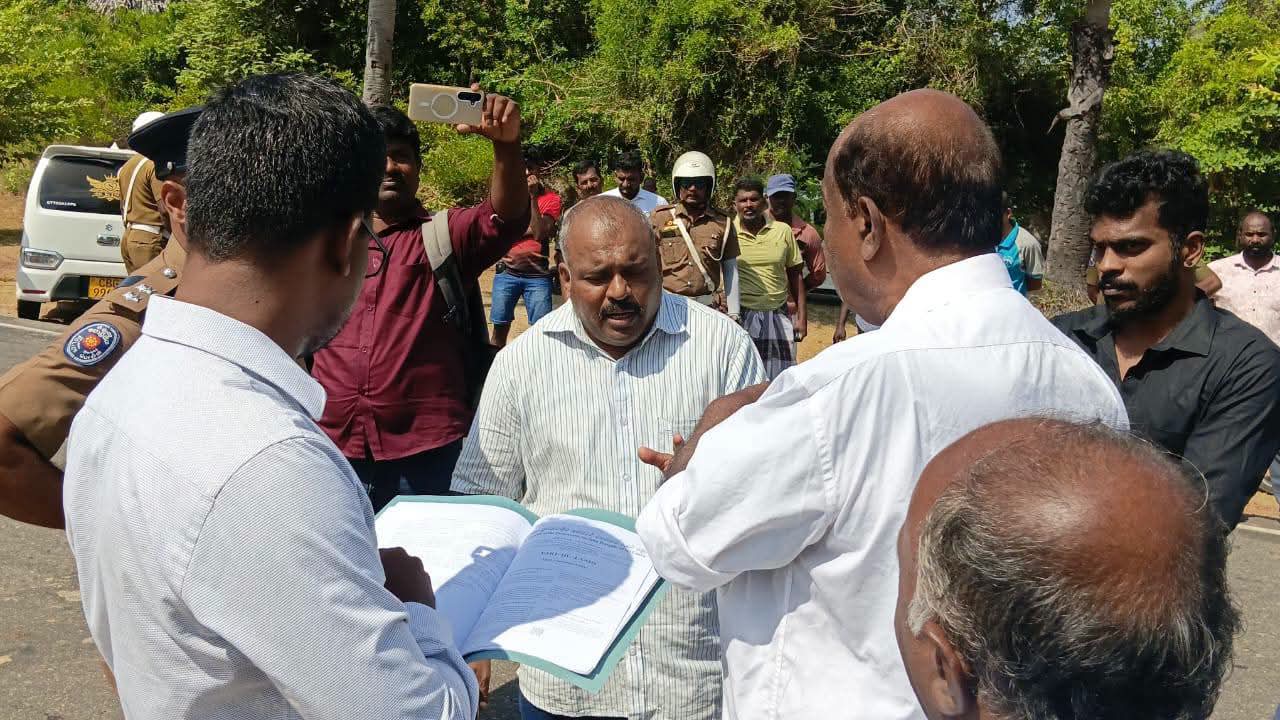 மருதங்கேணியில் இராணுவ தேவைக்காக காணி அளவீடு: மக்கள் எதிர்ப்பால் கைவிடப்பட்டது!
