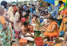 கீரிமலையில் பிதிர்கடன் செலுத்திய மக்கள்!
