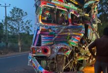 கிளிநொச்சியில் இடம்பெற்ற வாகன விபத்தில் இளைஞன் பலி: மேலும் ஒருவர் வைத்தியசாலையில்!