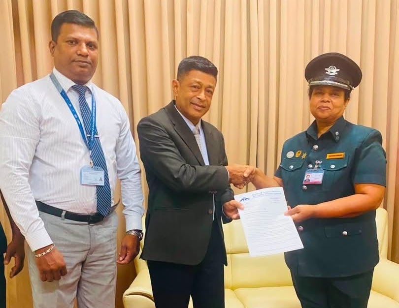 இலங்கையின் முதல் பெண் பாதுகாப்பு மார்ஷல்!
